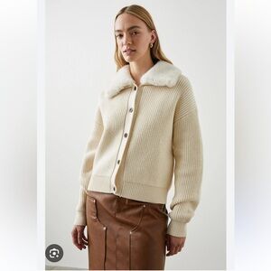 NWT $268 Rails esme Cardigan sweater in Ivory size M Removable Faux Fur Collar
